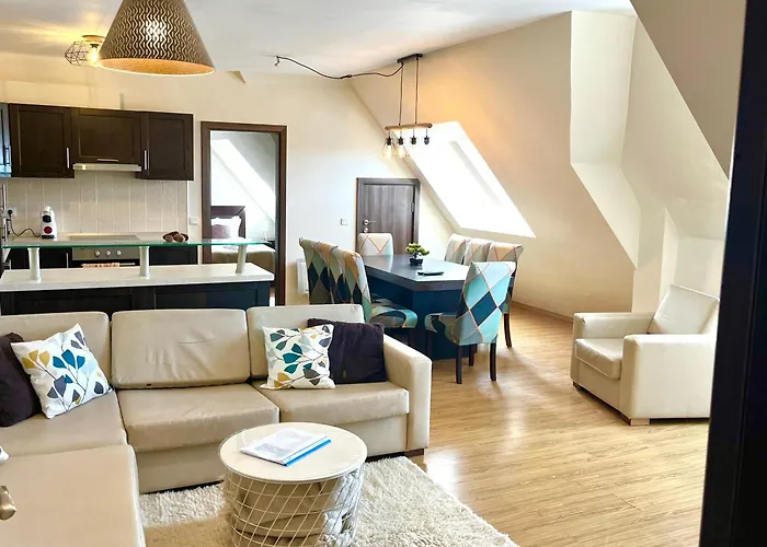 Dreaming With Tree Mountain View Borovec